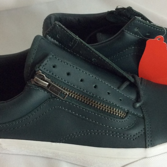 NWT Vans Old Skool Zip Unisex Sneakers - Picture 3 of 7